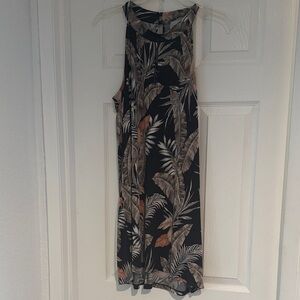 Victoria M. Leaf Print Sleeveless keyhole swing Dress Tropical Hawaii size M